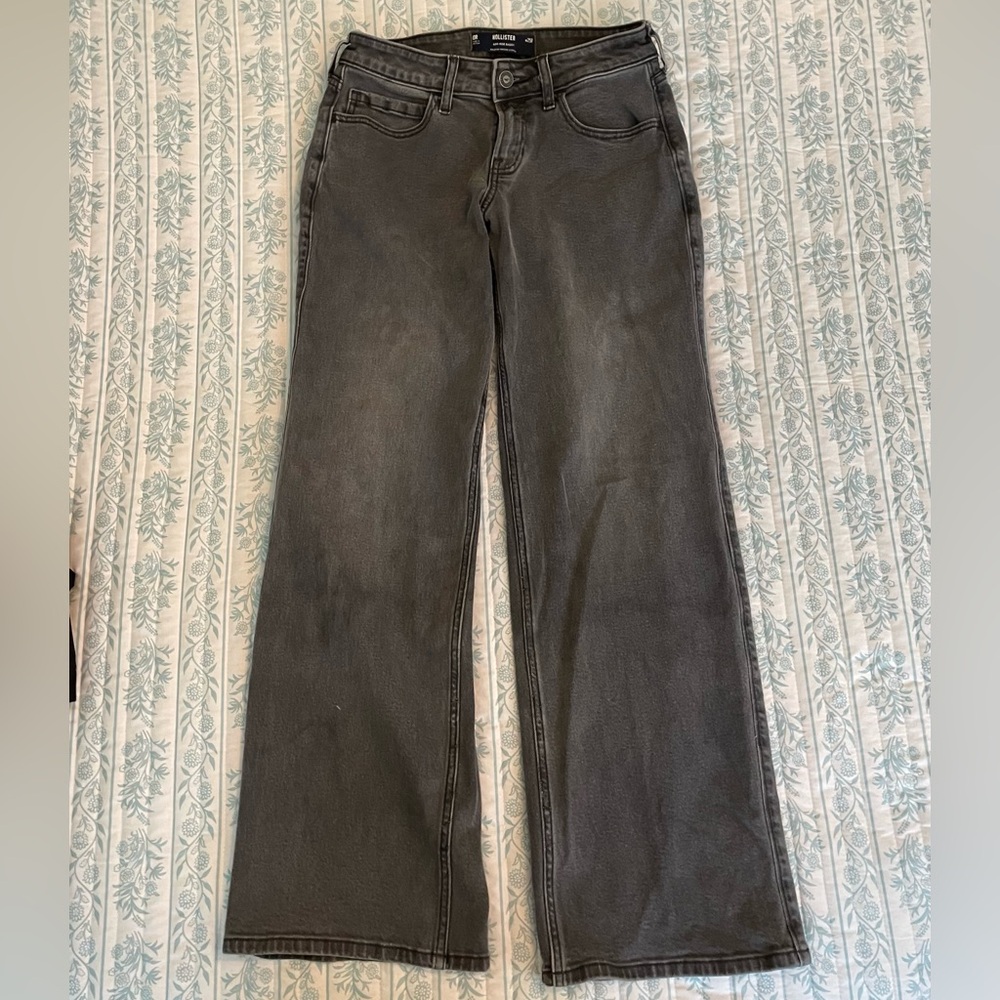 Hollister Low-Rise Baggy Gray Jeans
